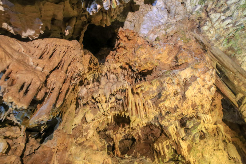 Пещеры Дирос (Пелопоннес)