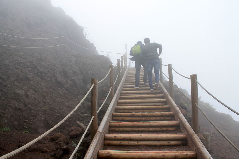 Везувий: экскурсия по вулкану, вход и доступ