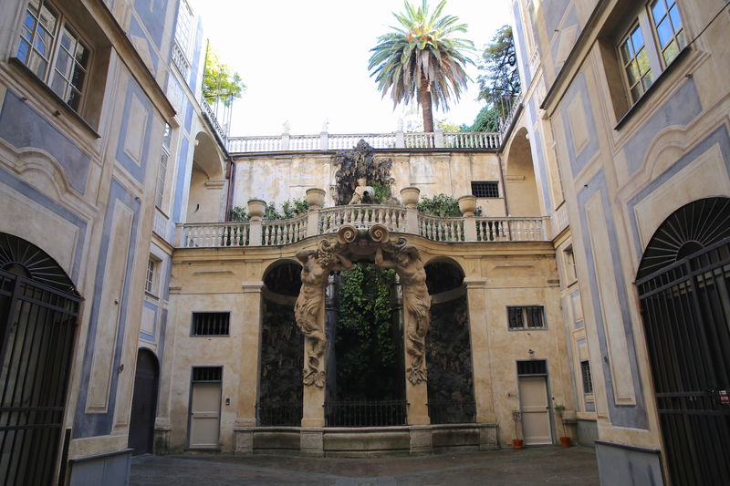 Дворцы Генуи - Страда Нуова и дворцы из списка Ролли