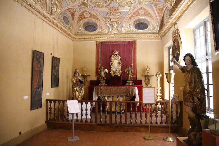 Дворец Ласкарис - генуэзский дворец в центре старого города Ниццы