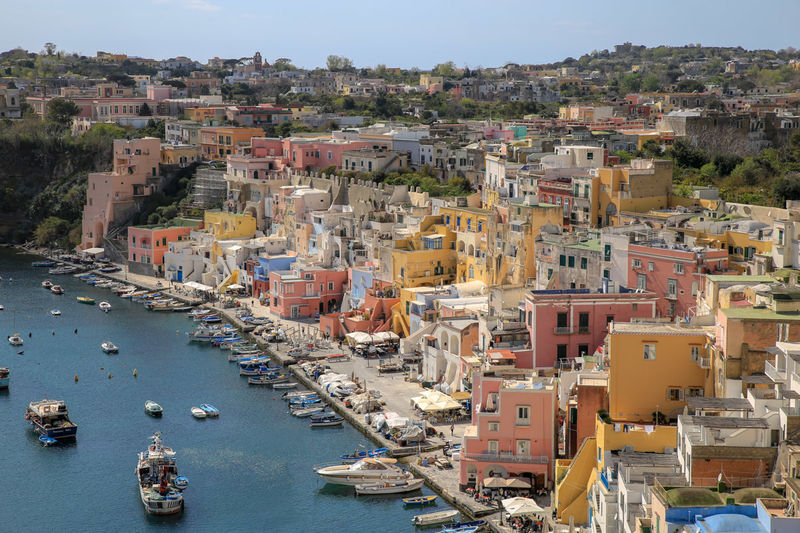 Прочида: достопримечательности самого маленького острова в Неаполитанском заливе