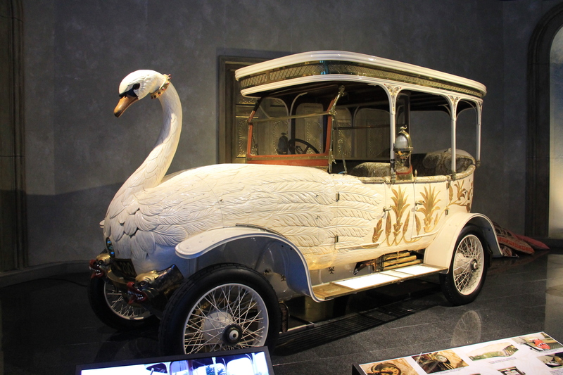 Музей Лувмана - старейшая в мире частная коллекция автомобилей в Гааге