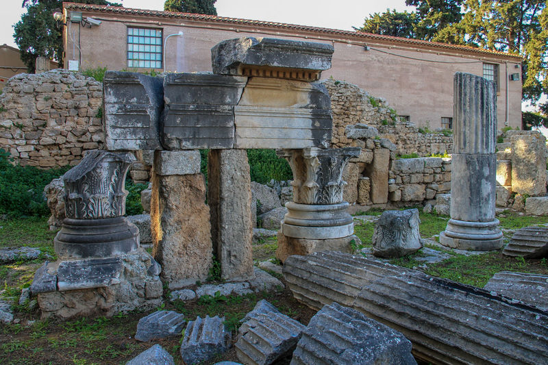 Коринф: посещение руин древнего города