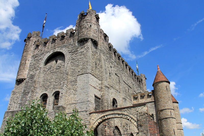 Замок Хет Гравенстин в Генте - история, достопримечательности и практическая информация