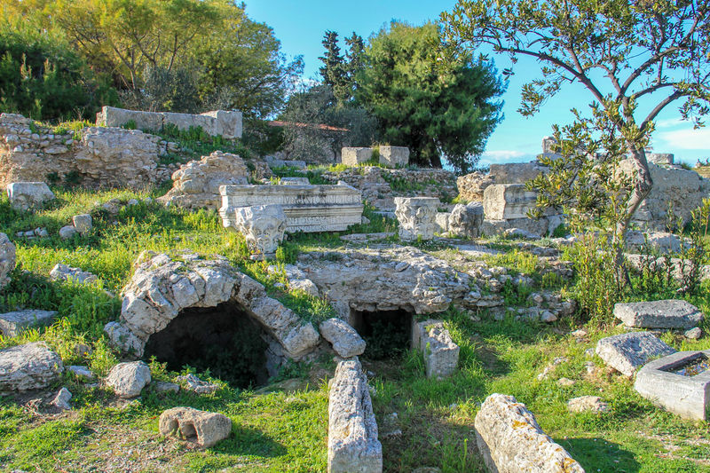 Коринф: посещение руин древнего города