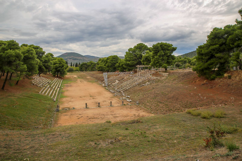 Театр в Эпидавросе и святилище Асклепия