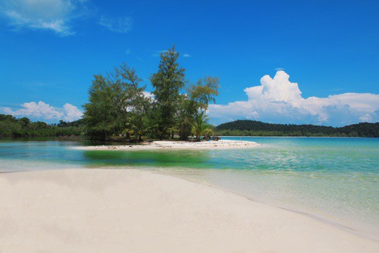 Кох Ронг: Райский остров, кишащий песчаными мухами