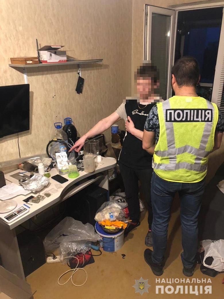 Оперативники поліції Києва ліквідували дві нарколабораторії