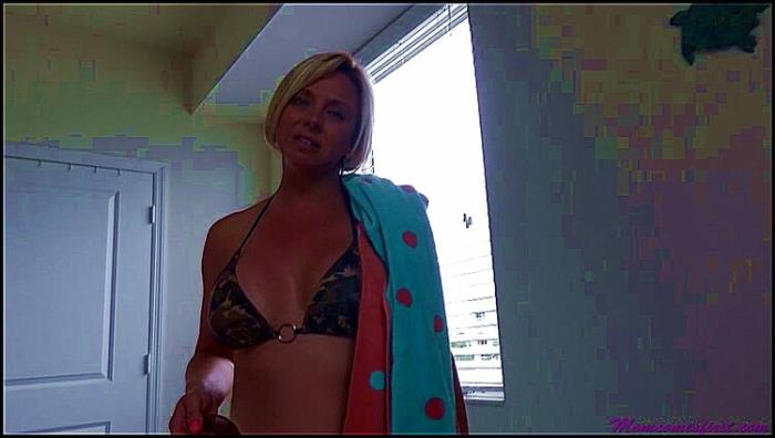Brianna Beach - The Sunburn Incident (FullHD 1080p) - Mom Comes First/Clips4Sale - [2022]