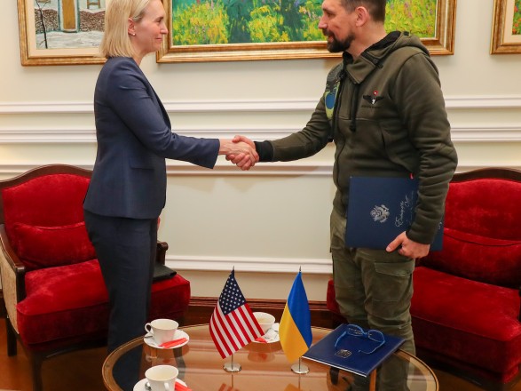 Посол США в Украине сделала первое заявление на своей новоиспеченной должности