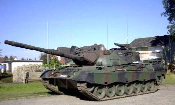 Leopard 1 A1A4 Walk Around