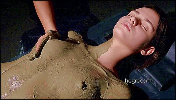 Ariel Erotic Mud Massage