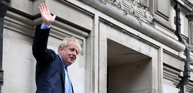 Борис Джонсон остается на посту премьер-министра Великобритании