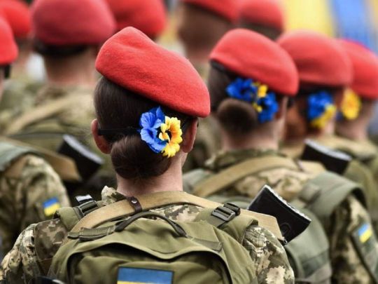 «З 15 червня українок почнуть активно призивати до армії»: викрито черговий фейк пропаганди путіна