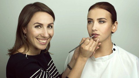 Make-Up For Beginners Learn Doing Make-Up Like A Pro