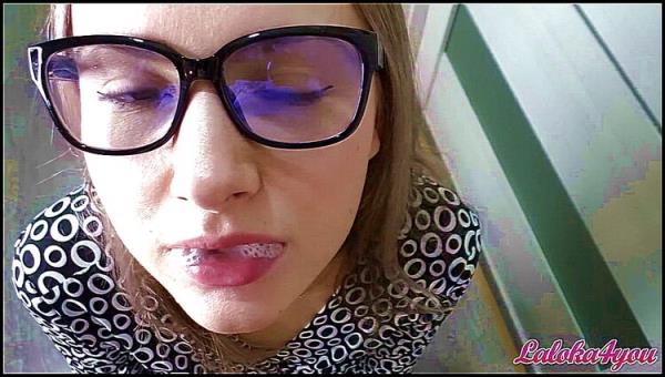Laloka4you - Girl Deep Sucks Stranger s Dick After New Year Party [FullHD 1080p] 2022
