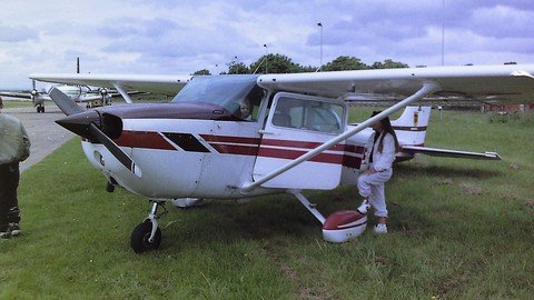 Flying Training. Learn To Fly. Cessna 172. | Flight School |