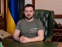 Зеленський закликав студентів не дати владі забути про українську війну