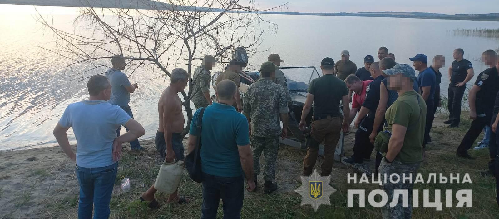 На Одещині правоохоронці під час пошукової операції врятували чотирьох підлітків