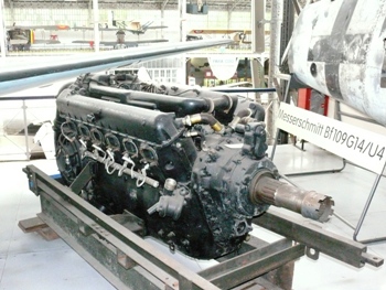 Engine Daimler Benz 605 Walk Around