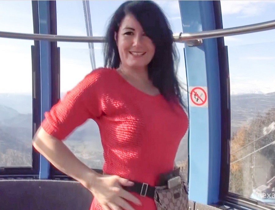Alexandra Wett - Public Extreme Sex In The Cable Car [FullHD 1080p] - Amateurporn