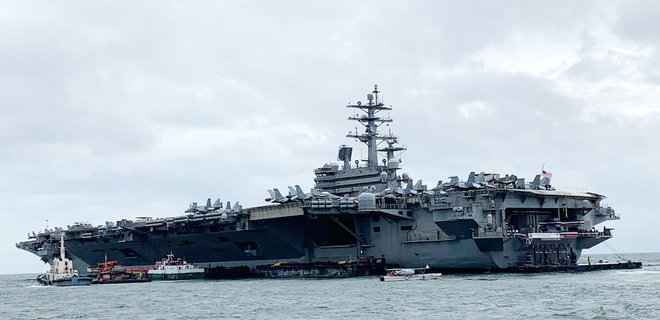 США залишають поблизу Тайваню авіаносець та ударну групу кораблів – Білий дім