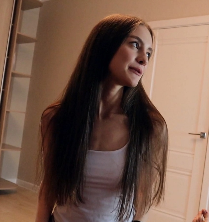 SolaZola - Hot Girl With Long Hair [FullHD 1080p] - Amateurporn