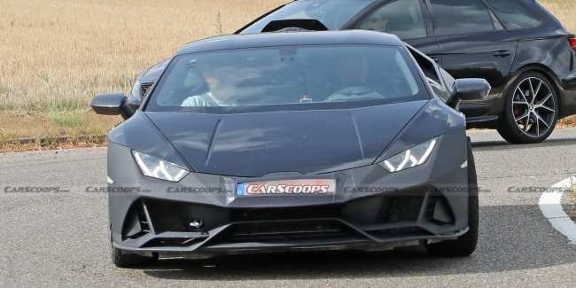 До мережі потрапили фото «позашляховика» Lamborghini Huracan Sterrato
