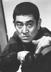 Кэн Такакура