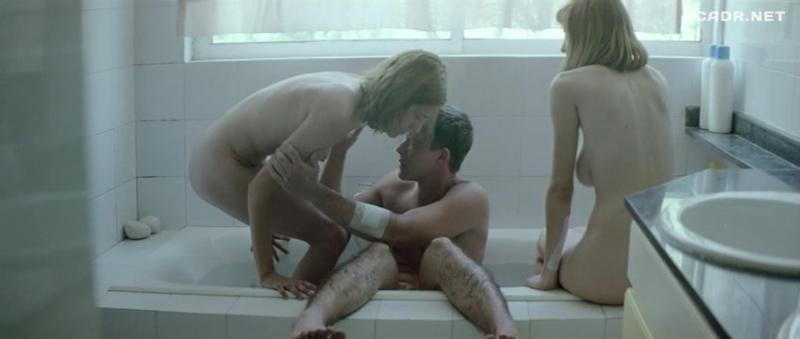 [xcadr.net] 1985-2020 г.г. разные - Подборки сцен из фильмов / Лучшие эротические сцены в ванной [Erotic Movies] [DVDRip]