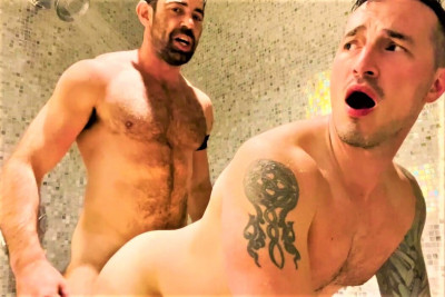 Roman Mercury and Derek Kage fucks in the shower
