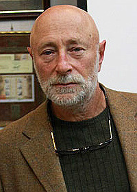 Григорий Остер