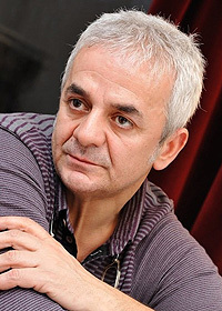 Зафер Алгёз