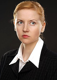 Яна Попова