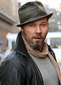 Стиг Хенрик Хофф