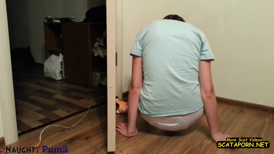 NaughtyPuma – Hiding with big load in Diapers actres scat - Amateurs (15 November 2022 / 176 MB)