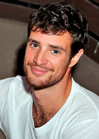 Чарли Каррик