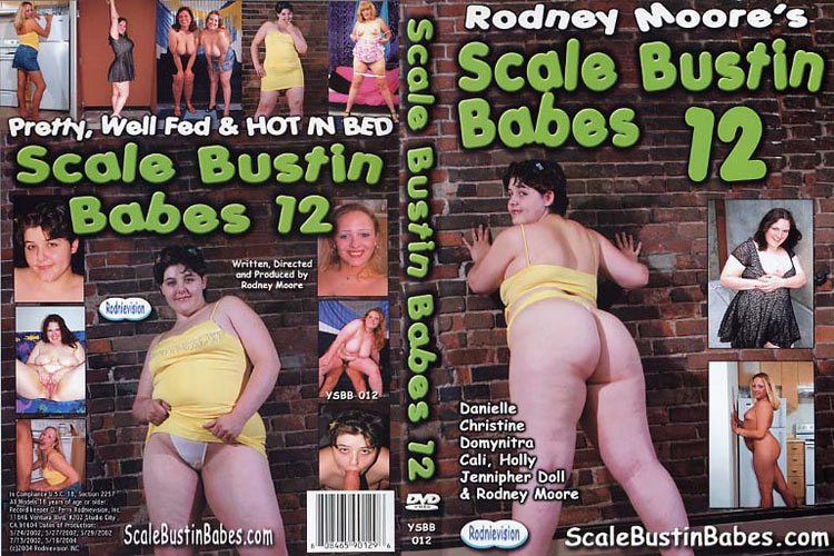 Scale Bustin Babes #12 / Шкала Грудастых Малышек #12 (Rodney Moore, Rodnievision) [2004 г., Big Tits, Big Beautiful Women, Big Butts, FAT, BJ, Facial, Hardcore, All Sex, DVDRip] (Jennipher Doll, Christine, Cali, Holly, Domynitra) ]