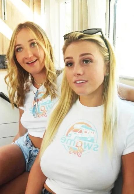 jacquieetmicheltv – Swame Bus – Chloe and Alice are unbearable!