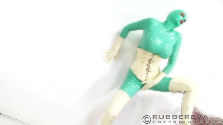Rubber Eva - Rubber Re Breather, Plastic Vac Sack Orgasm Part 01 (RubberEva) FullHD 1080p