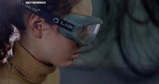 Новенькая (2021)