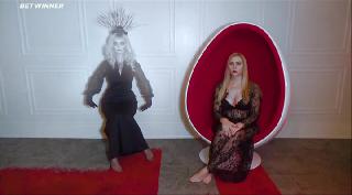 Девушка с опасной бритвой  (2021)