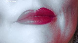 Девушка с опасной бритвой  (2021)