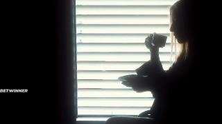 Девушка с опасной бритвой  (2021)