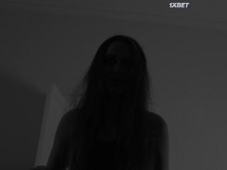 Наедине (2021)